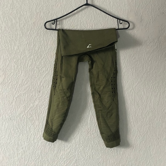 Gymshark Pants - Gymshark Cropped Seamless Leggings
